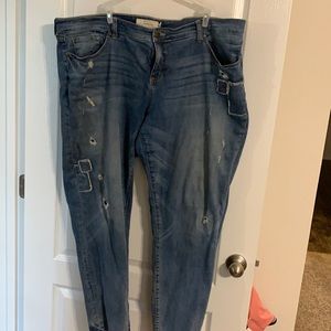 Distressed boyfriend jeans